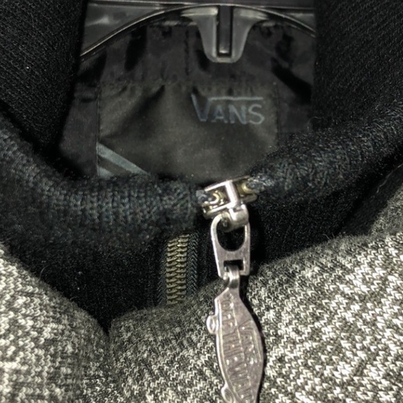Vans winter coat , double layered, thick material on top to keep your ne… - Picture 2 of 8